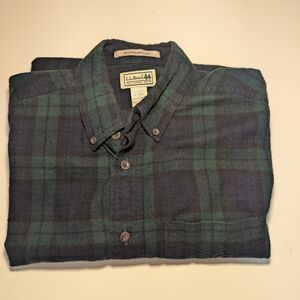 L.L. Bean Green and Blue Plaid Casual Button Down Shirt